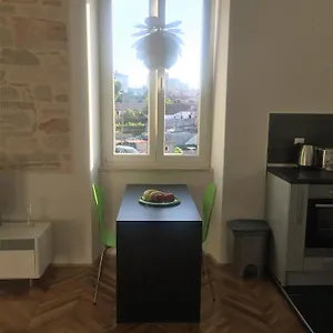 Excellent City In Antic Apartament