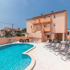 Car Apartament