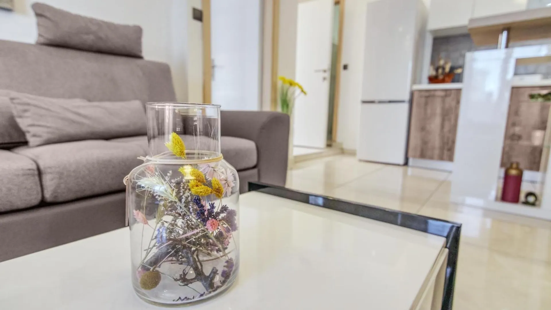 Charming House On The Beach And Deluxe Apartment プーラ