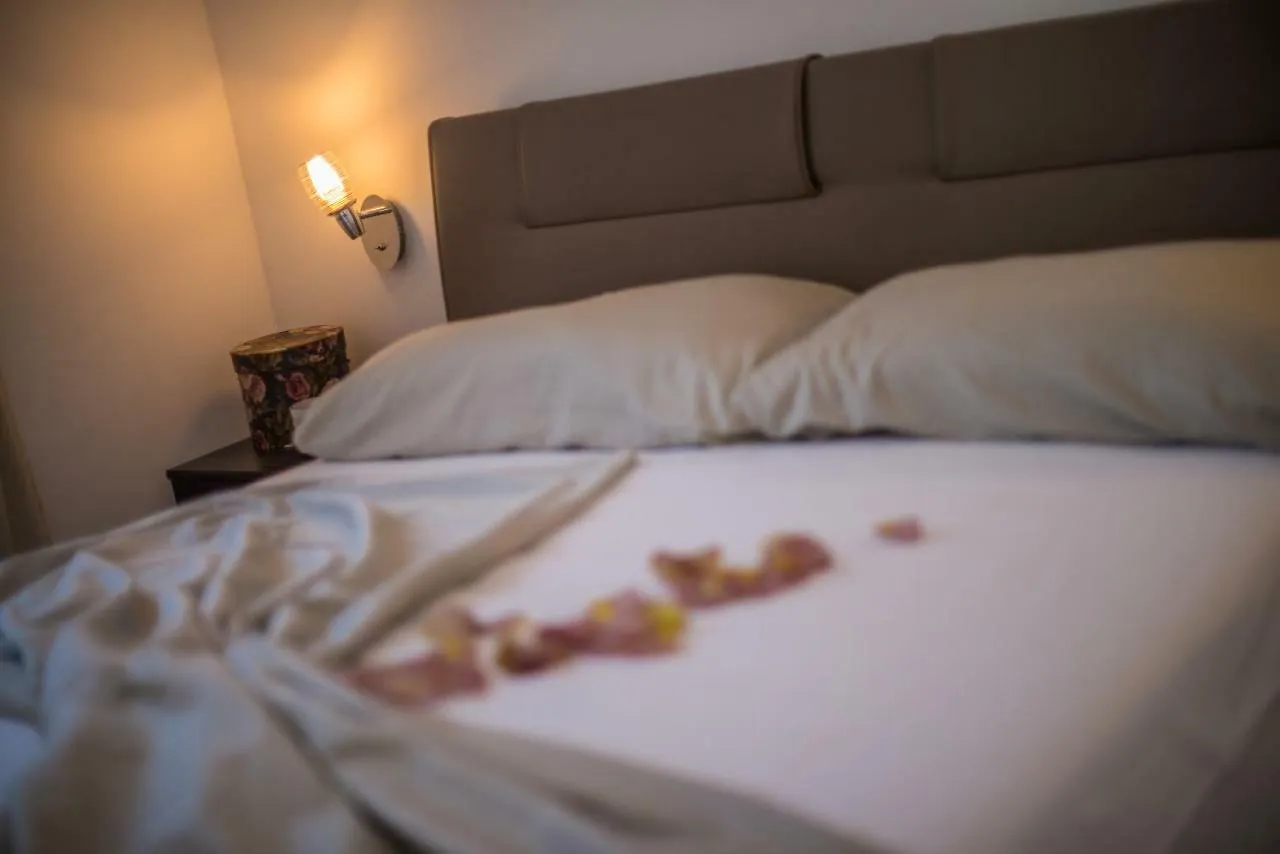 Charming House On The Beach And Deluxe Apartment プーラ